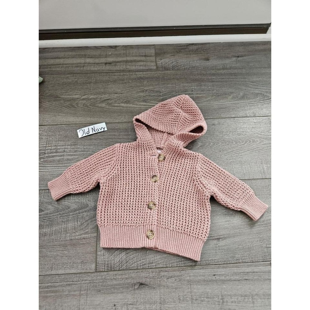 Old navy baby girl sweater 0-3 mos